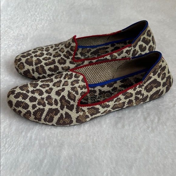 Rothys Womens Ballet Flat Leopard Print Slip On Washable Comfy Shoes 7.5 Mobwife - Picture 2 of 10